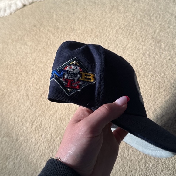 NLB Hat - Picture 2 of 5